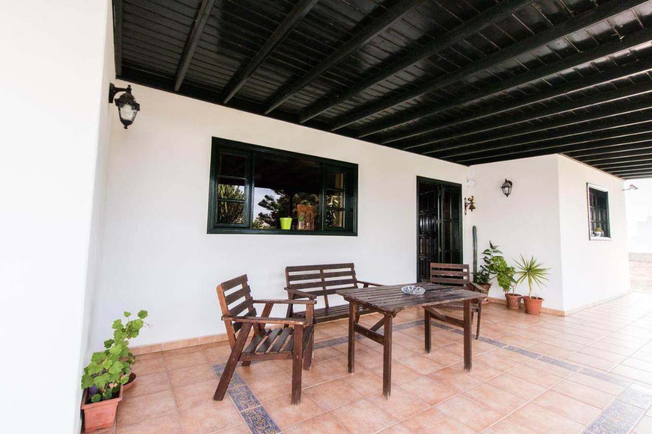 Gasthaus Casa Nora Güime Exterior foto